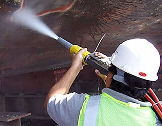 wet blasting, or vapour blasting, for rust removal