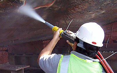 wet blasting, or vapour blasting, for rust removal